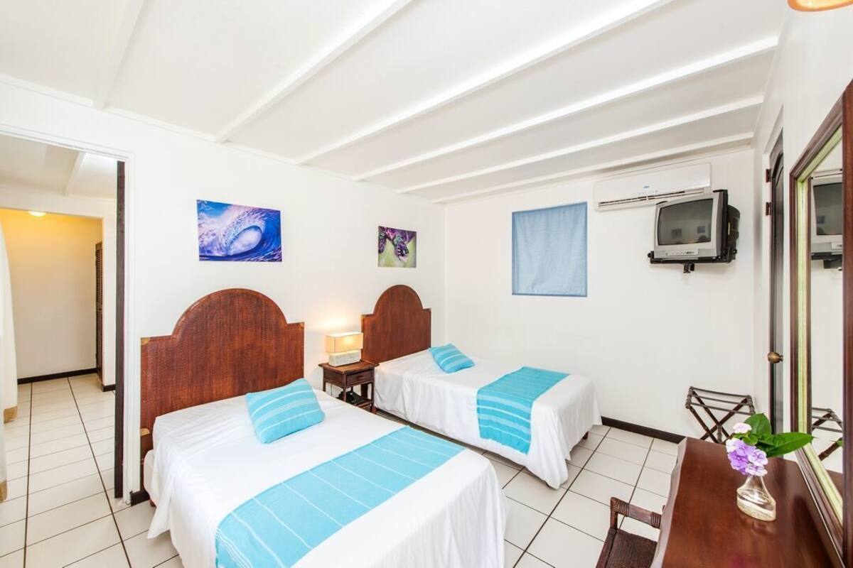 Standard Room, 2 Single Beds | In-room safe, free cots/infant beds, free WiFi, bed sheets