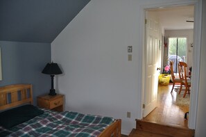 Apartment, 3 Bedrooms, Lake View | Desk, iron/ironing board, free WiFi, bed sheets