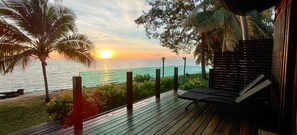 Minibar, in-room safe, desk, iron/ironing board - The Reef Dive Resort (Mataking Island)