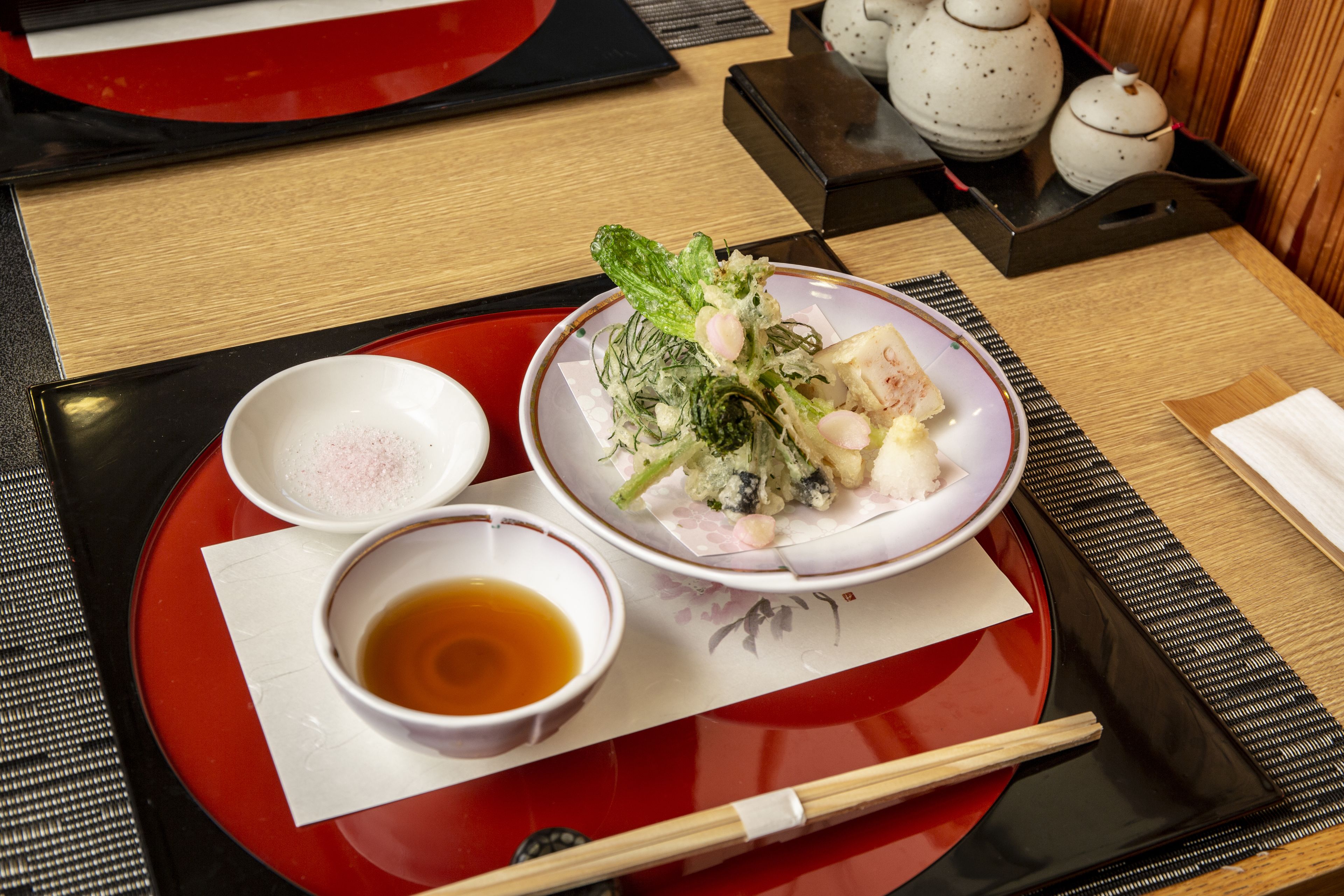 2 restaurants, dinner served, french cuisine