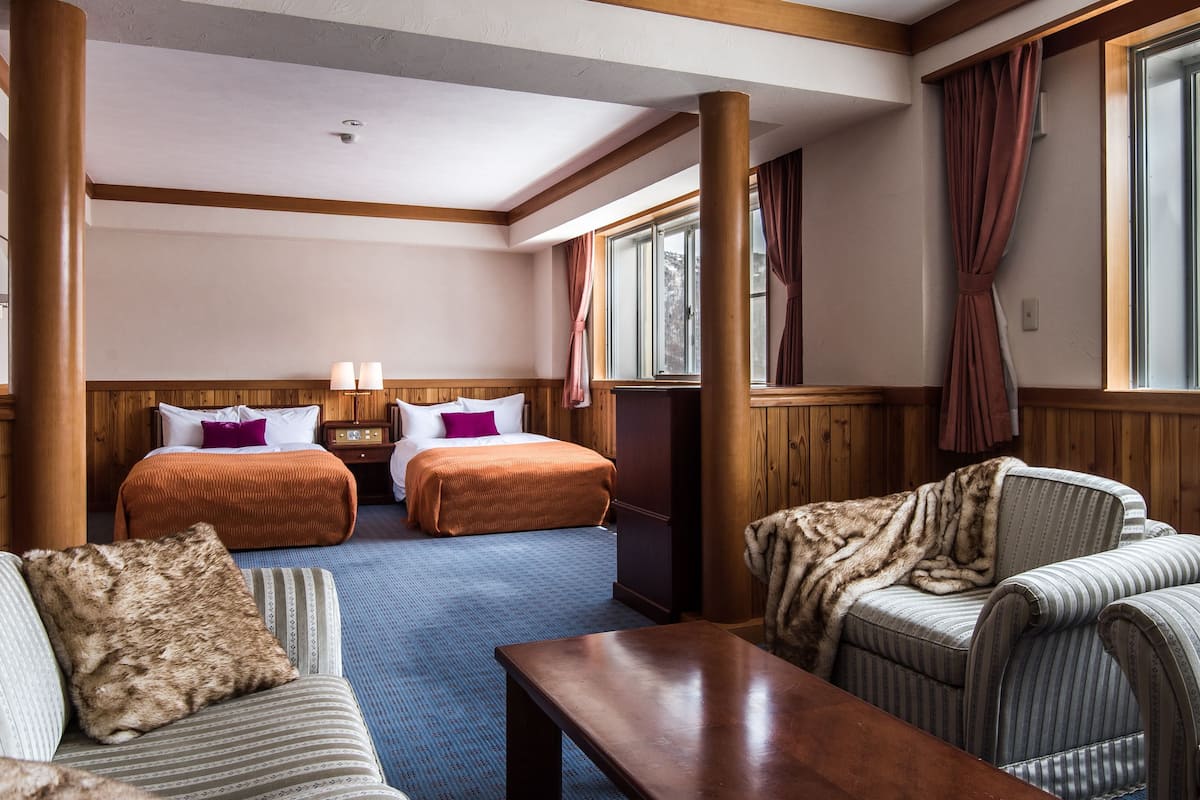 suite-non dog friendly, non smoking | in-room safe, desk, free wifi, bed sheets