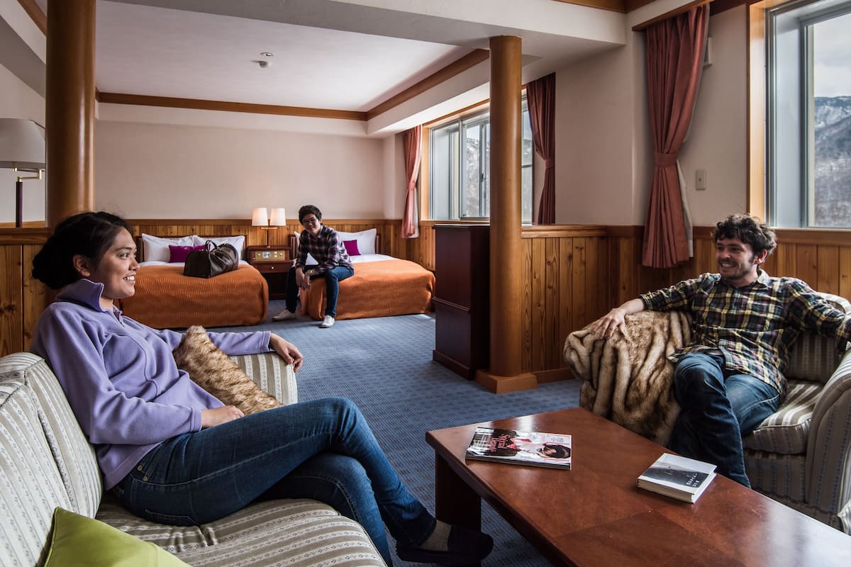 suite-non dog friendly, non smoking | in-room safe, desk, free wifi, bed sheets