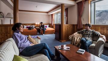 1 bedroom, in-room safe, desk, free WiFi