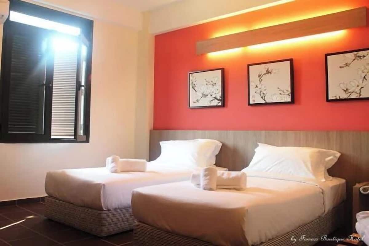 Desk, laptop workspace, free WiFi, bed sheets