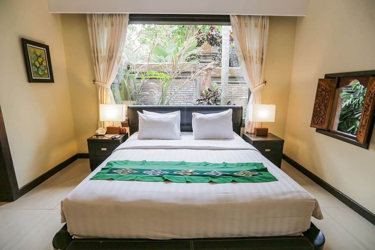 Junior Room | Desk, free WiFi, bed sheets