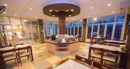 Charoenchit House