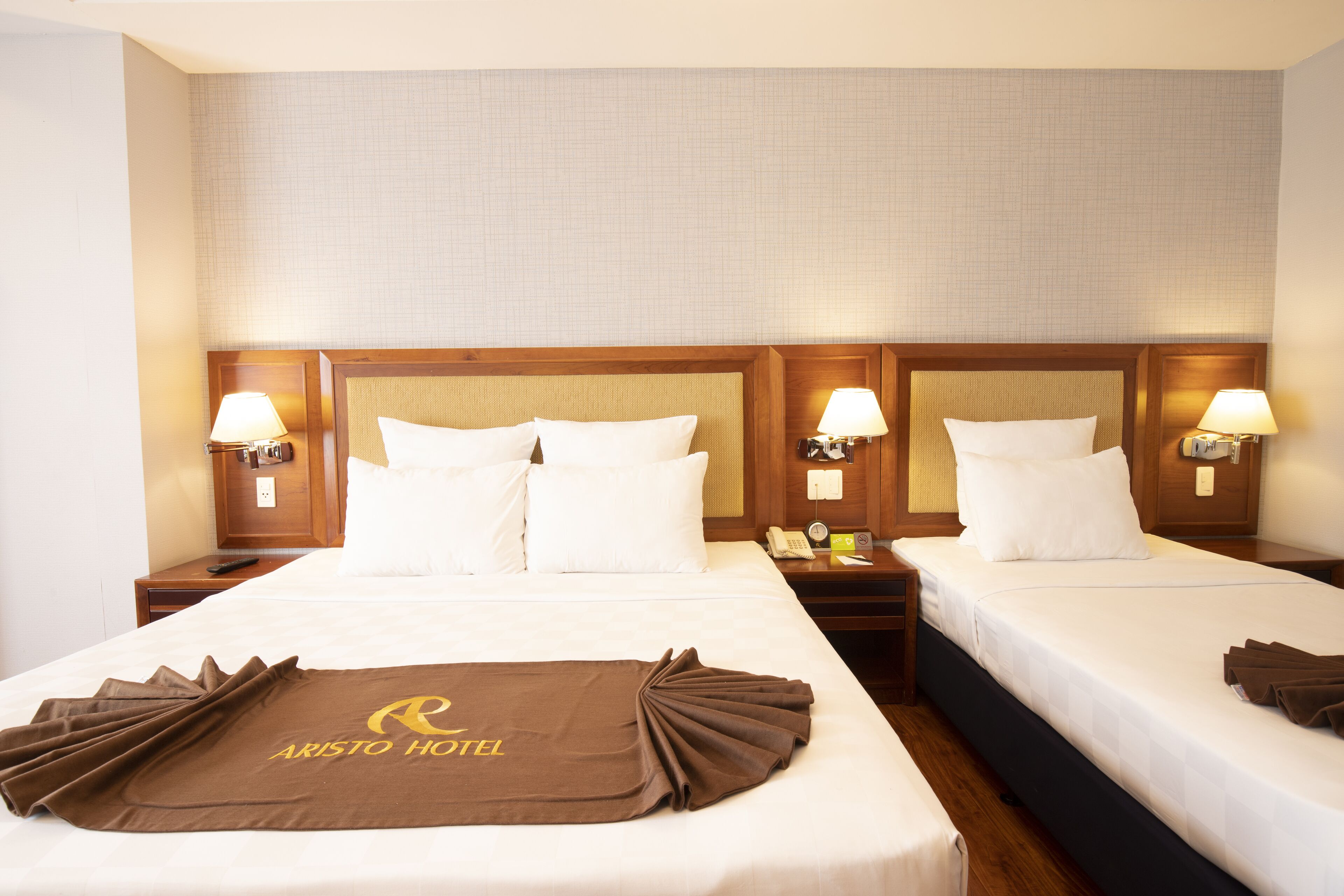 executive family (sauna, steam bath) | minibar, in-room safe, individually decorated, individually furnished