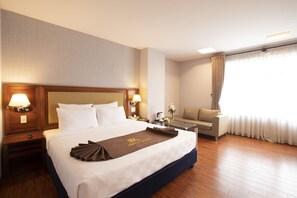 ห้องเอ็กเซกคิวทีฟ, วิวเมือง (Sauna, Steam Bath) | มินิบาร์, ตู้นิรภัยในห้องพัก, ห้องพักตกแต่งอย่างมีเอกลักษณ์