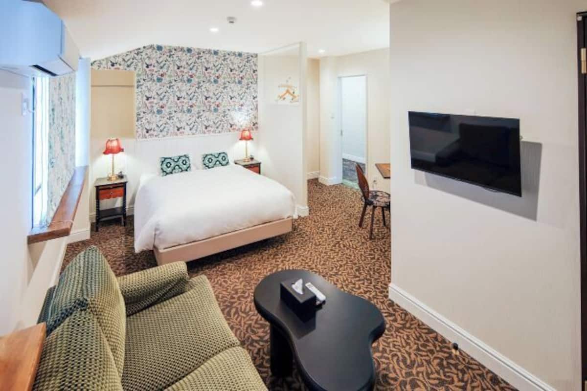 1 bedroom, individually decorated, individually furnished, free WiFi