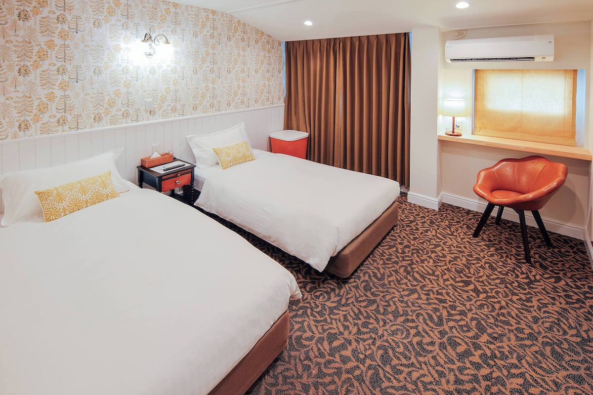 Free WiFi, individually decorated, individually furnished, bed sheets