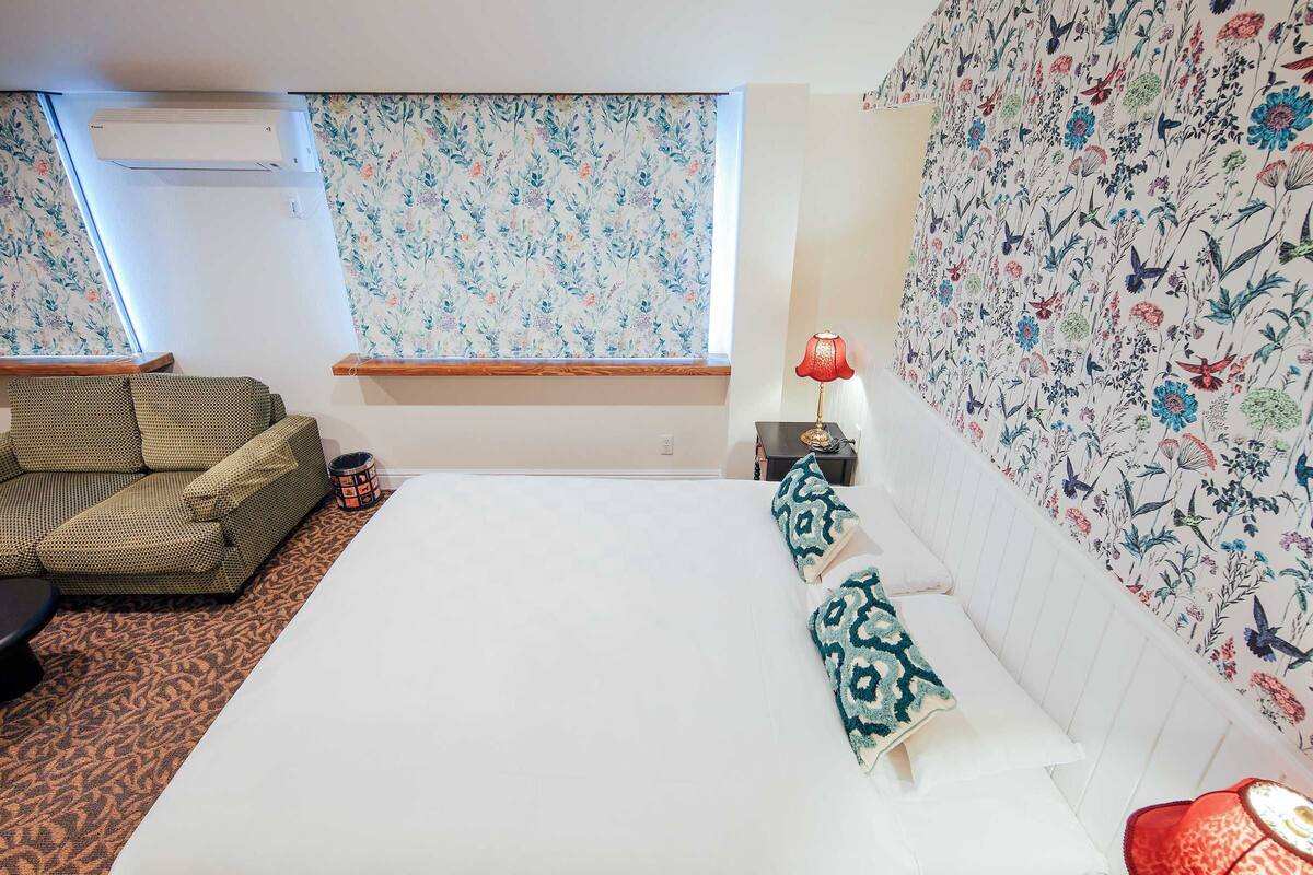 Individually decorated, individually furnished, free WiFi, bed sheets