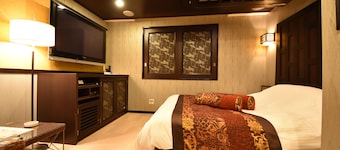 HOTEL WOO - Adults Only