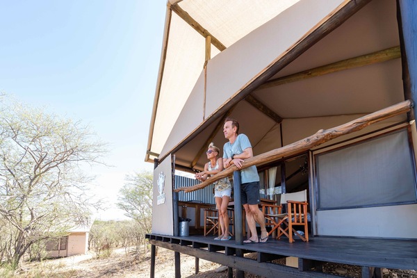 Tented Chalet | Desk, laptop workspace, blackout drapes, free WiFi