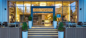 Fusion Suites Saigon