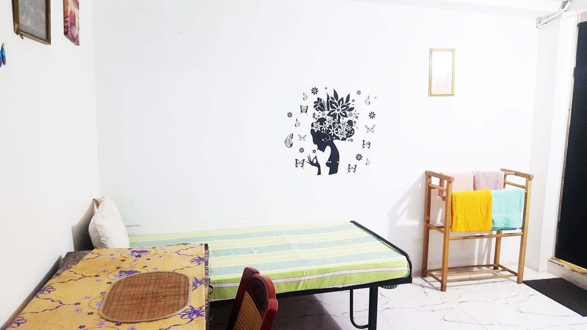 Habitación estándar con 2 camas individuales | Escritorio 