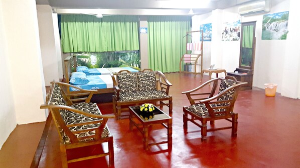 Apartment (Garden View)