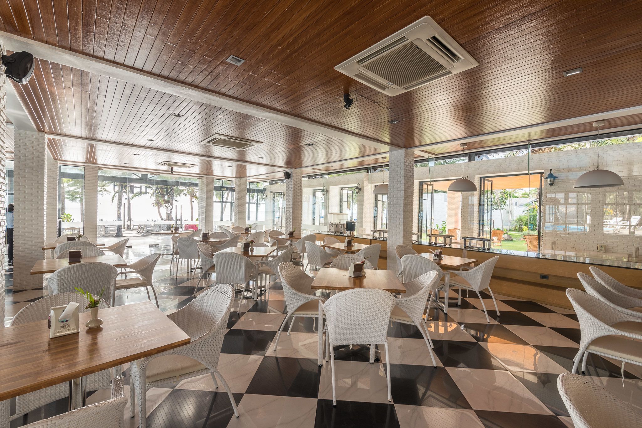 daily english breakfast for a fee