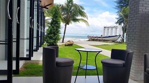 Front of property - Chaolao Tosang Beach Hotel (Tha Mai)