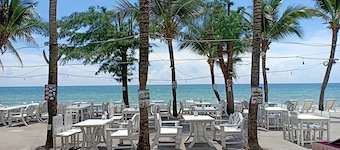 Chaolao Tosang Beach Hotel
