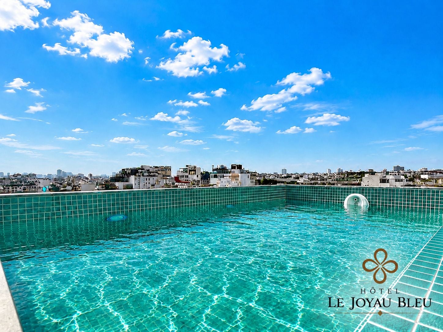 Rooftop pool