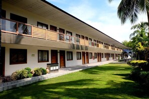 Front of property - London Beach Resort and Hotel (General Santos)