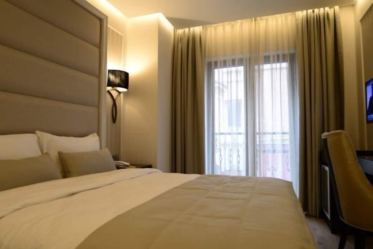 1 Schlafzimmer, hochwertige Bettwaren, Minibar, Zimmersafe