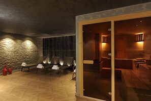Sauna, aromatherapy, hot stone massages, body scrubs - Le Petit Palace Hotel (Istanbul)