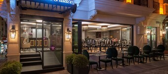 Le Petit Palace Hotel