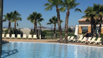Indoor pool, 3 outdoor pools, pool umbrellas, pool loungers