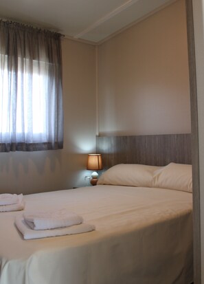 Bungalow, 3 Bedrooms | View from room - LG Residenz (Crevillente)