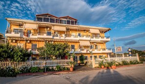 Front of property - Faros Apartments (Preveza)