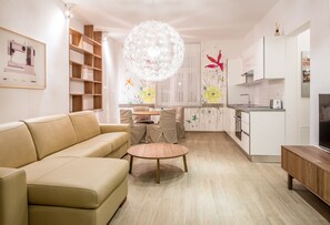 Leilighet – standard, 1 soverom (4 Adults) | Oppholdsområde | Oppvarmet gulv