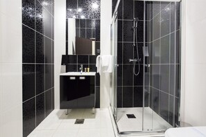 Double Room, Non Smoking | Bathroom | Shower, free toiletries, hair dryer, slippers - Admiral Hotel Arena (Belgrade)