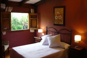 Desk, blackout drapes, free WiFi, bed sheets