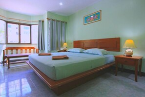 Quarto standard | Frigobar, cofres nos quartos, escrivaninha, Wi-Fi de cortesia