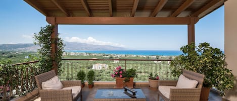 Villa, 3 Bedrooms, Private Pool, Sea View | Terrace/patio