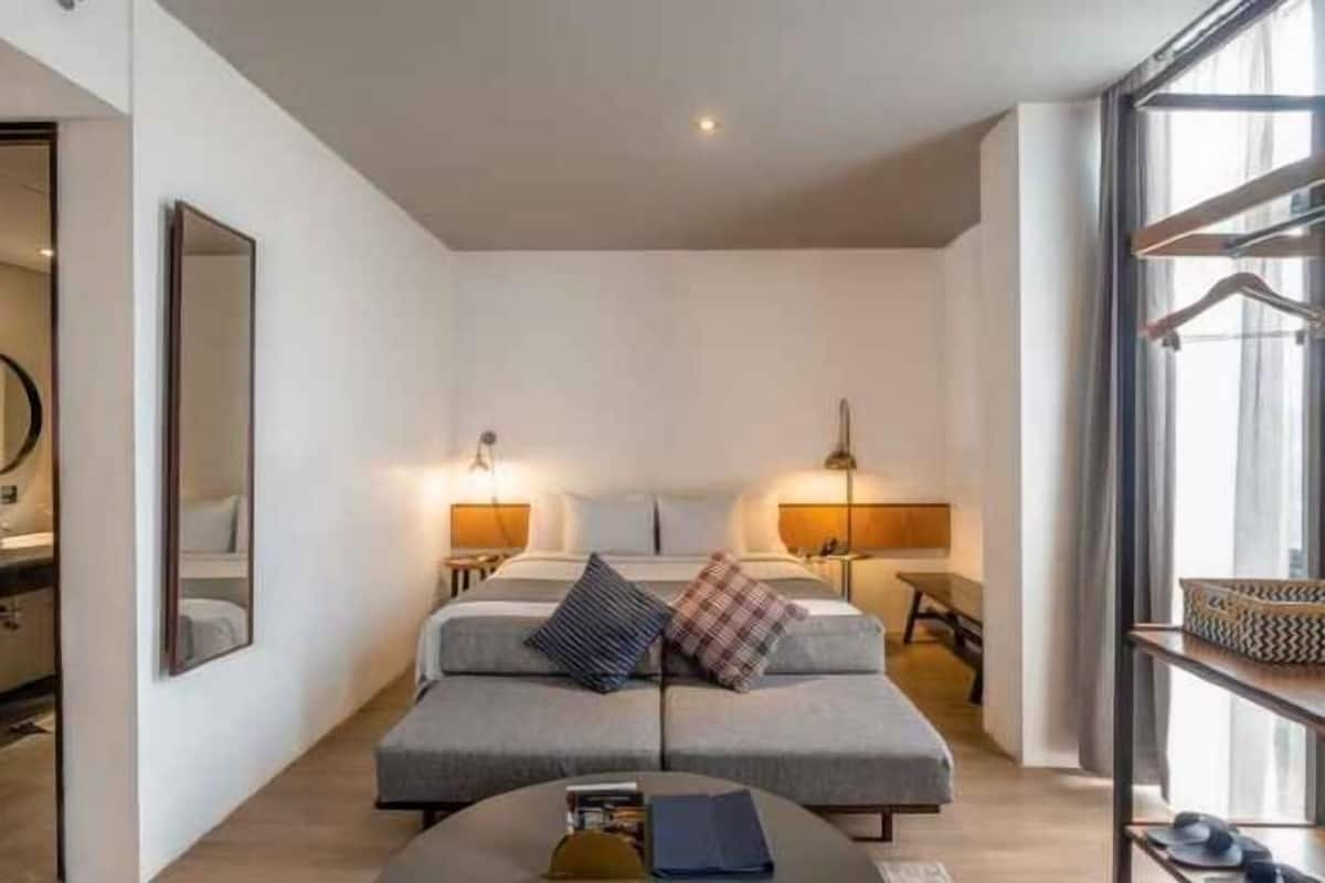 In-room safe, desk, iron/ironing board, free WiFi