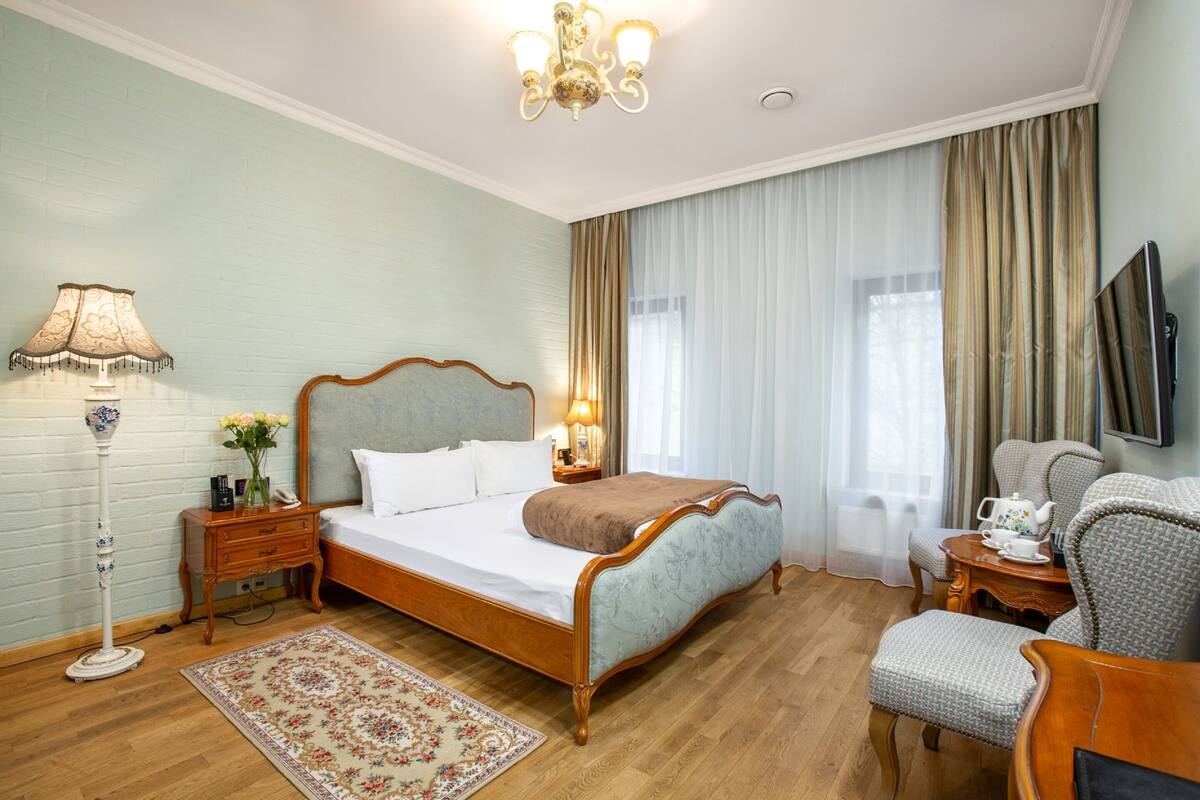Kamar Superior | Brankas, tirai kedap cahaya, dan setrika/meja setrika