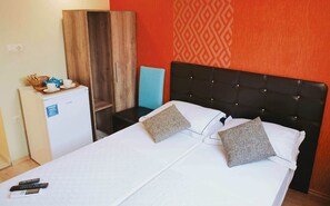 Habitación doble, balcón | Ropa de cama de alta calidad y wifi gratis