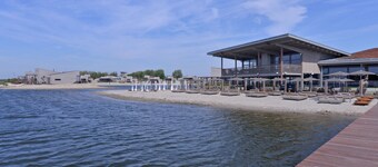 綠洲普恩特西酒店及海灘度假村