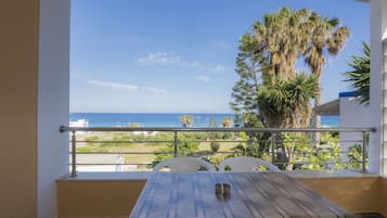 Maison Luxe, 2 chambres, vue baie, vue mer | Terrasse/Patio