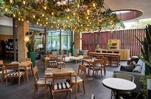 Terrace/patio - Century City Hotel Urban Square (Cape Town)
