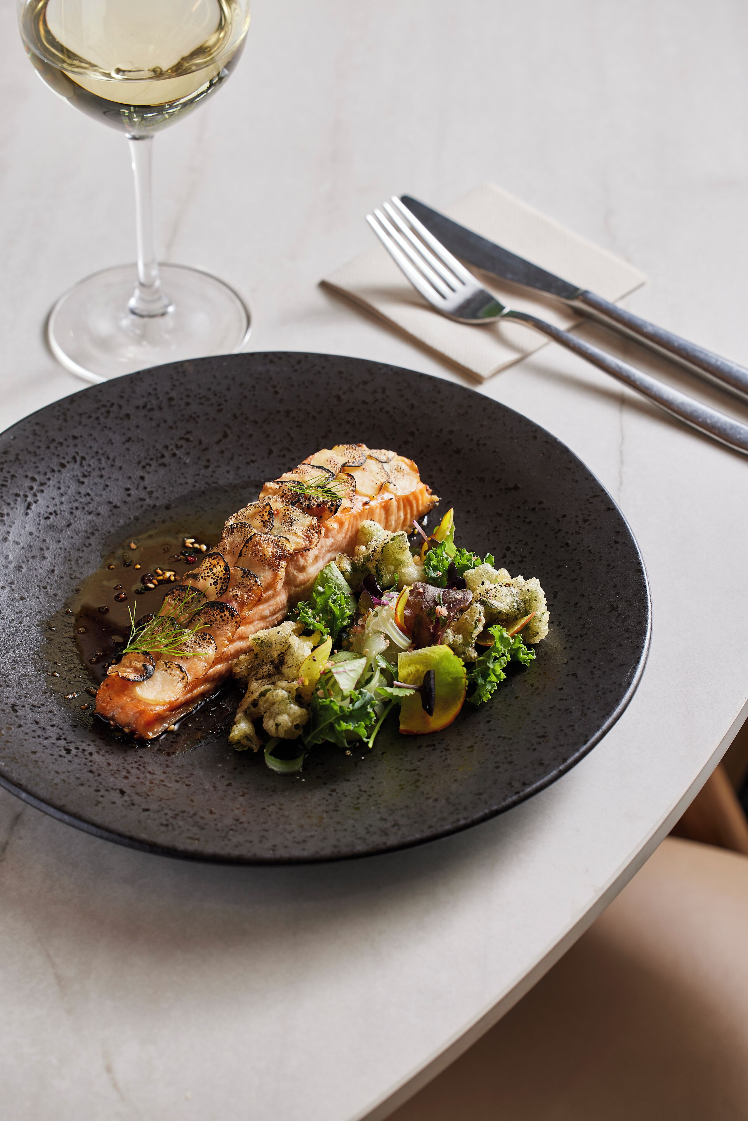 breakfast, lunch and dinner served