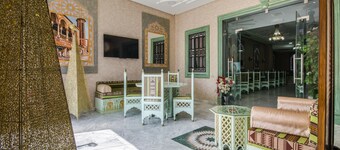 莎赫布艾塔巴酒店