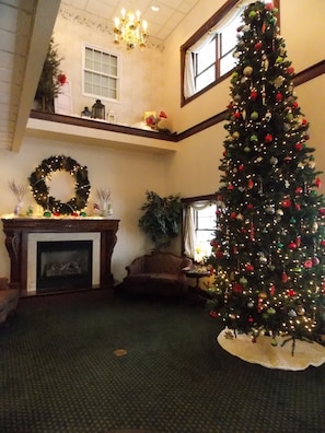 Fireplace - Inn at Amish Door (Wilmot)