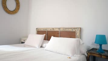 Twin Room with Private Bathroom | 1 bedroom, Egyptian cotton sheets, premium bedding, down comforters