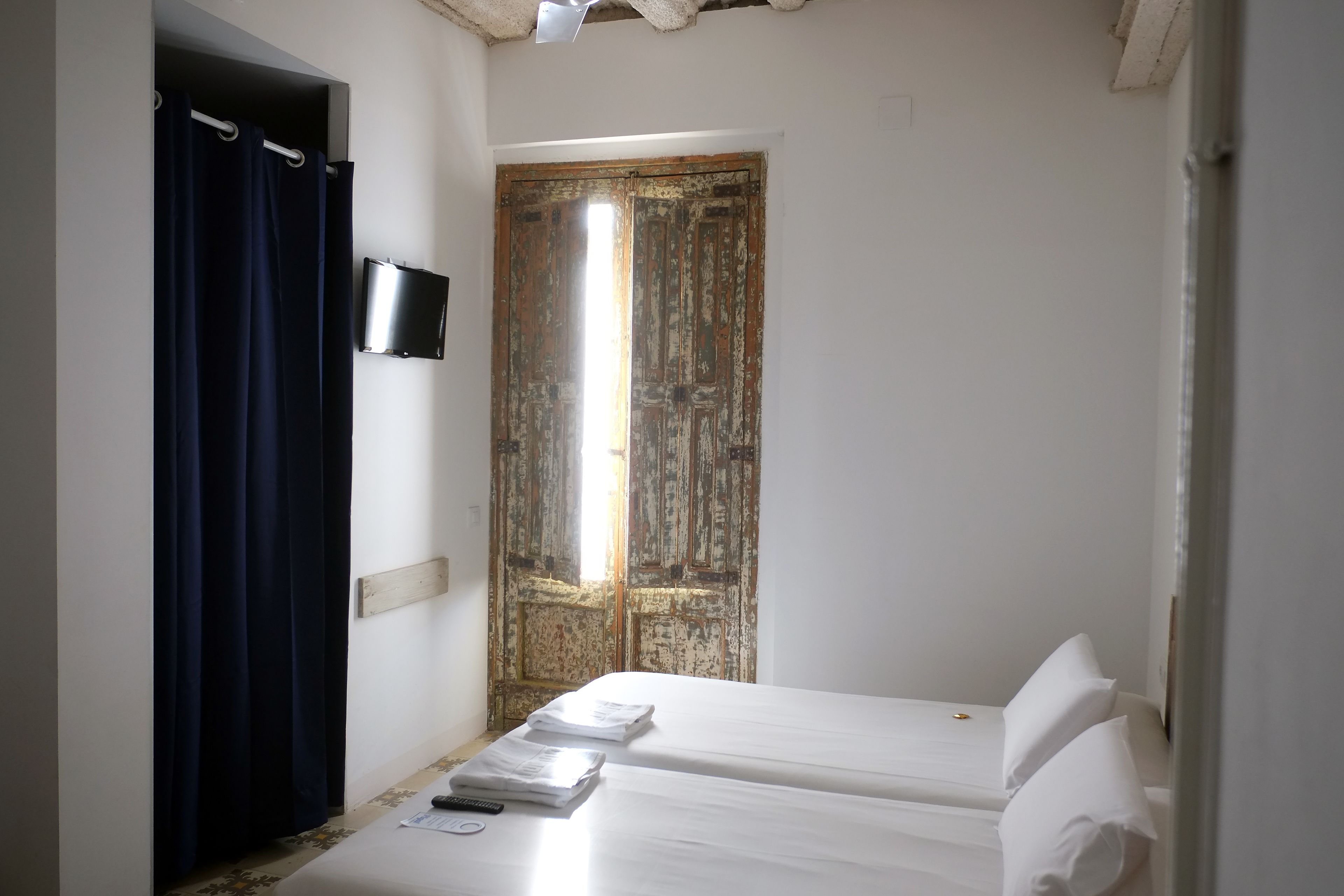 twin room with private bathroom | 1 bedroom, egyptian cotton sheets, premium bedding, down duvets