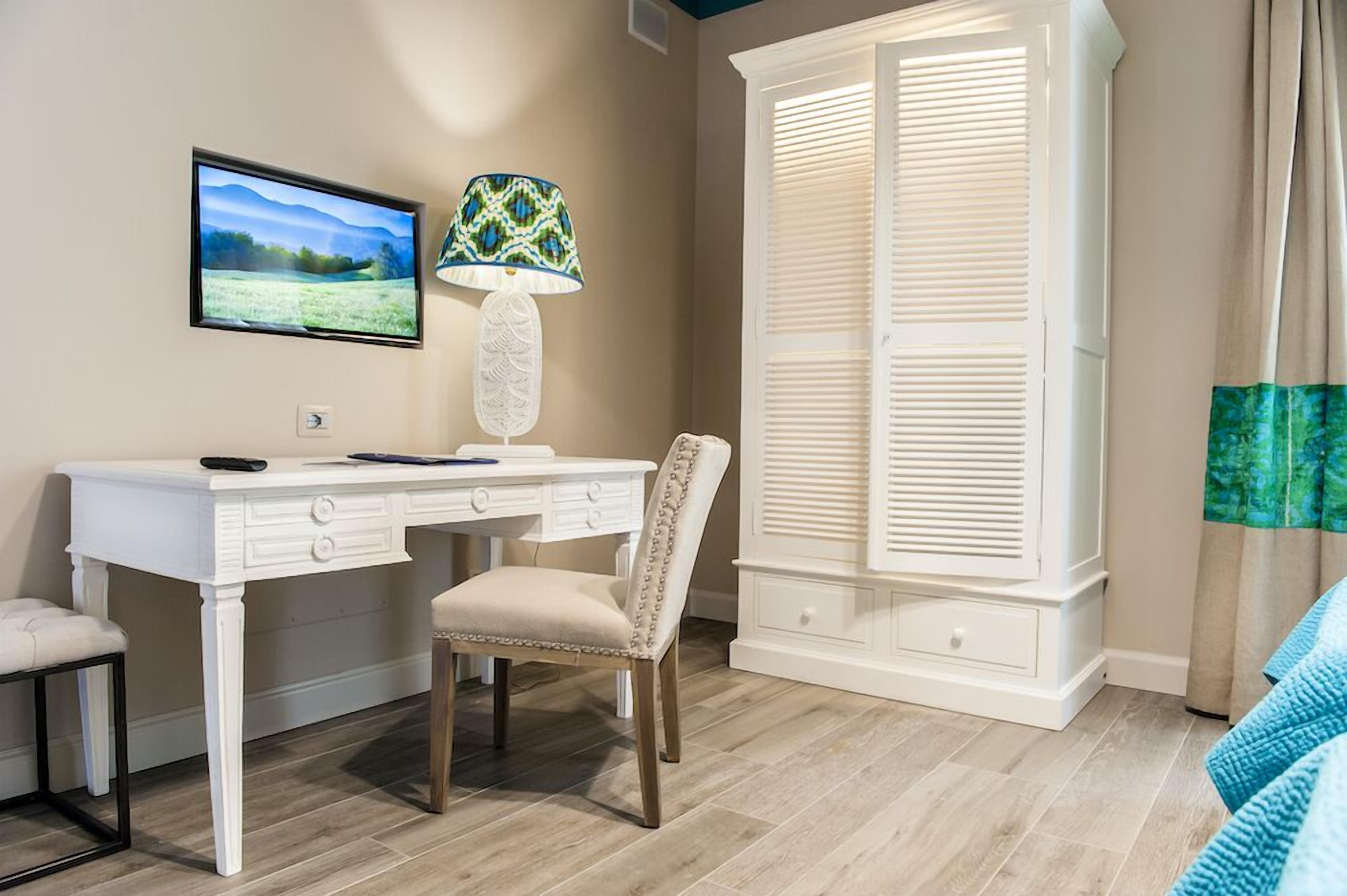 comfort double or twin room | 1 bedroom, in-room safe, blackout curtains, soundproofing