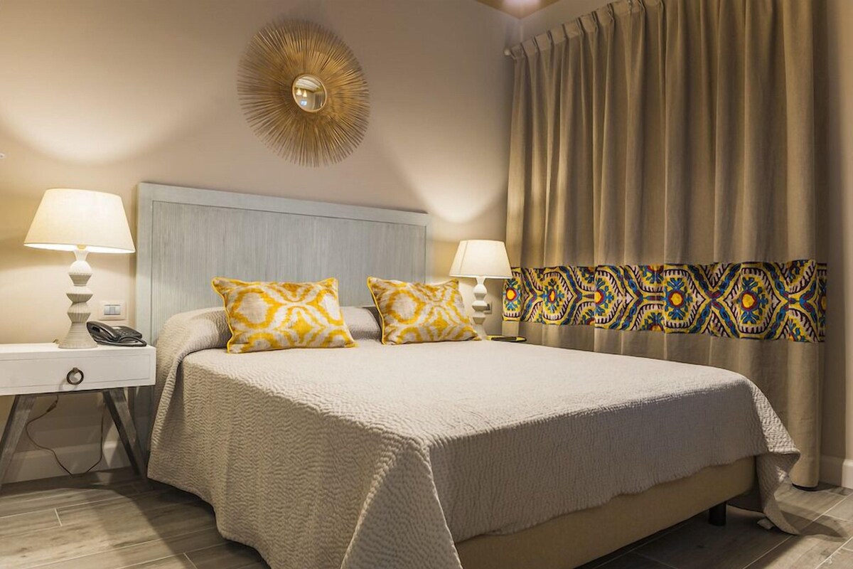 In-room safe, blackout curtains, soundproofing, free WiFi