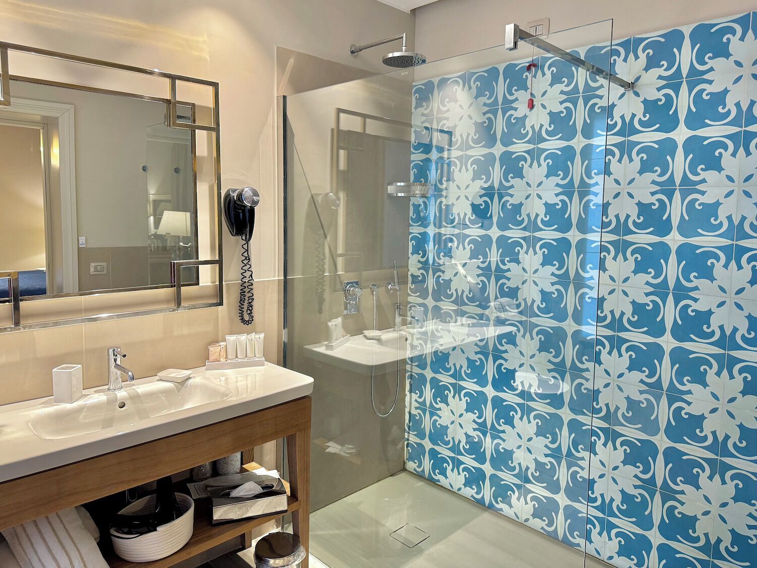 superior room | bathroom | shower, hair dryer, bathrobes, slippers